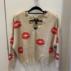 Lip print sweater!